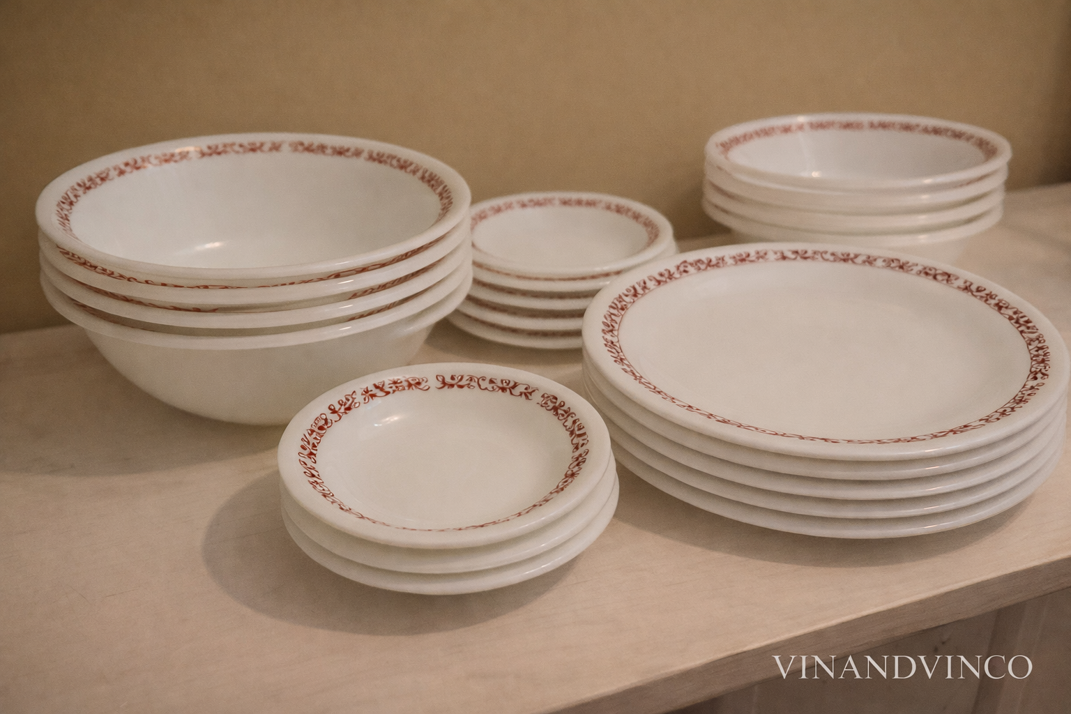 Vintage Corelle Corning Dinnerware 21 Piece Set – Red Scroll Rim Plates & Bowls USA